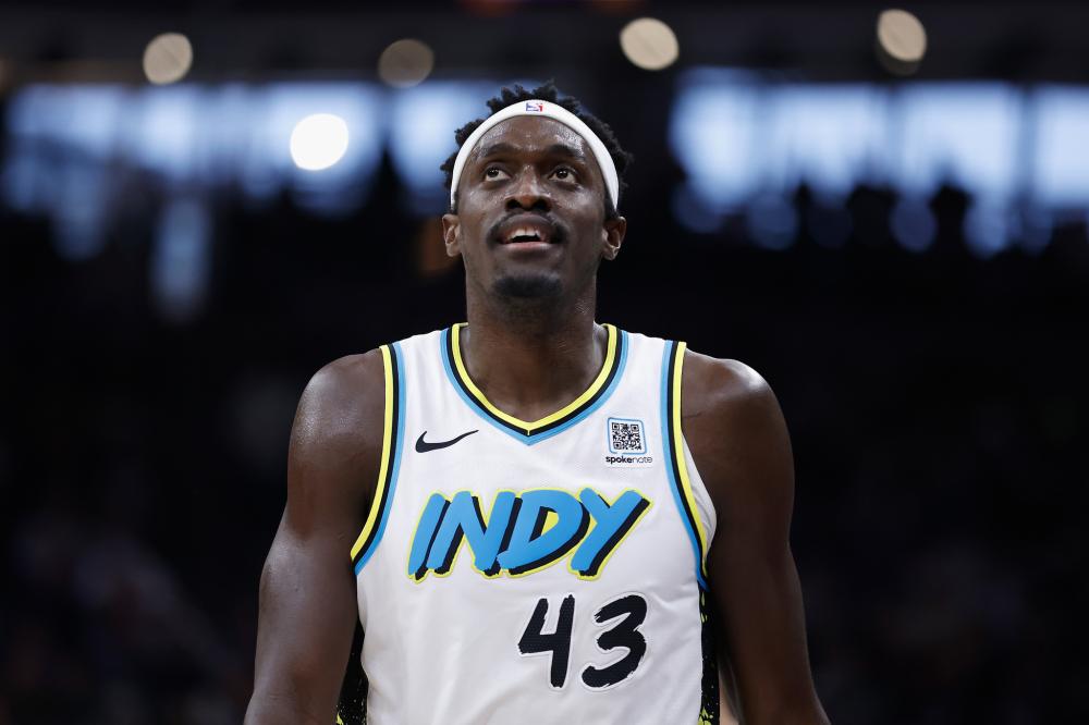 边路防守空 边路防守空